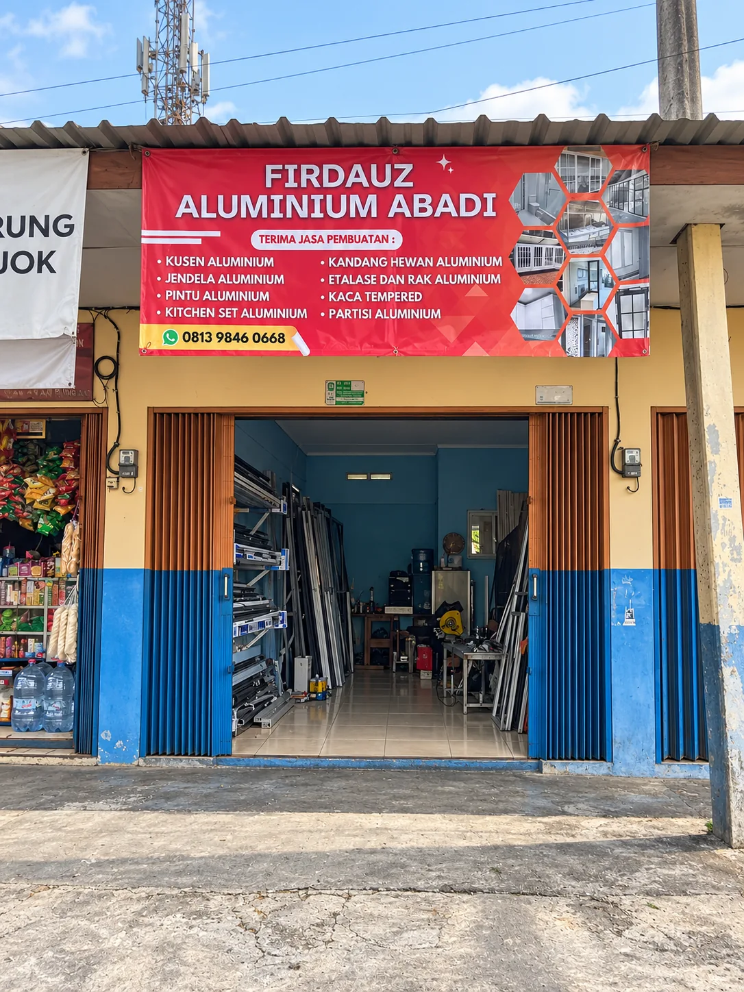 Foto tampak depan bengkel Firdauz Aluminium di Pekayon Jaya, Bekasi Selatan